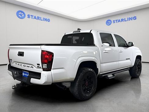 Used 2022 Toyota Tacoma SR image 9
