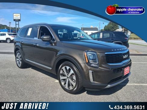 Used 2022 Kia Telluride S AWD/4WD image 1