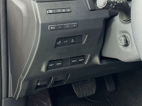 Certified 2026 Lexus GX 550 AWD/4WD image 10