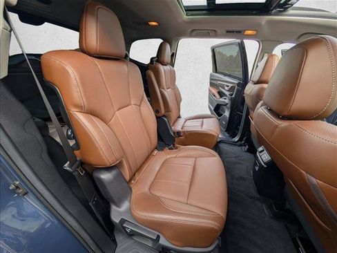 Used 2023 Subaru Ascent Touring AWD/4WD image 27