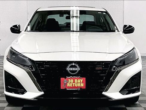 New 2025 Nissan Altima 2.5 SR w/ SR Premium Package image 15