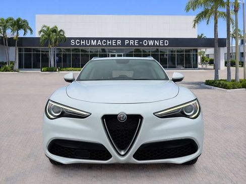 Used 2019 Alfa Romeo Stelvio RWD image 2