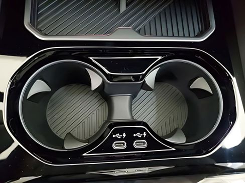 Used 2025 BMW 530i image 18