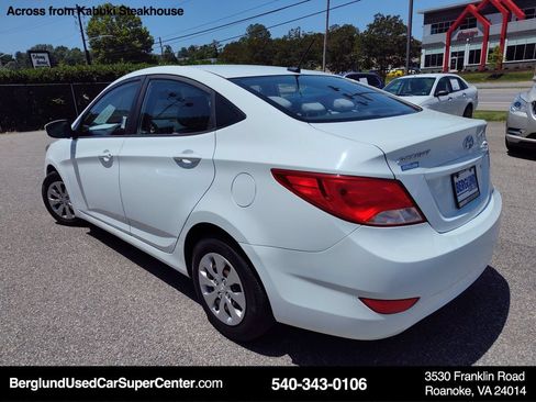 Used 2016 Hyundai Accent SE FWD image 6