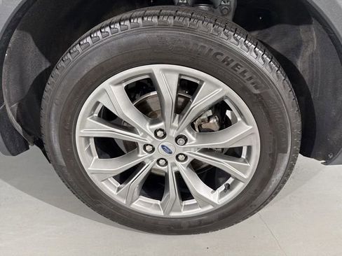 Used 2023 Ford Explorer Limited w/ Limited Technology Package image 9