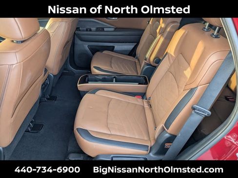 Certified 2024 Nissan Pathfinder Platinum AWD/4WD image 25