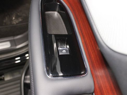 Used 2024 Lincoln Navigator Reserve image 28