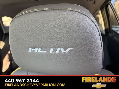 New 2026 Chevrolet Trax ACTIV w/ Sunroof Package image 2