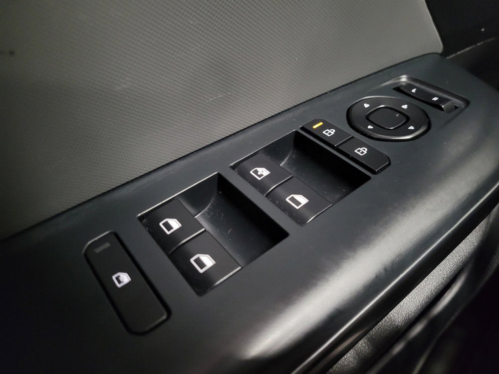Used 2025 Kia K4 FWD image 27