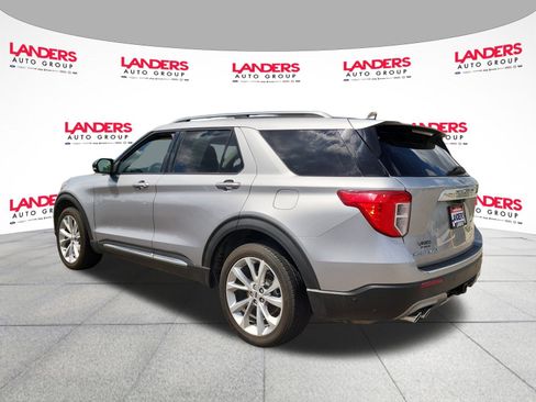 Used 2022 Ford Explorer Platinum w/ Equipment Group 601A image 5