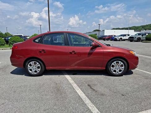 Used 2010 Hyundai Elantra GLS FWD image 7