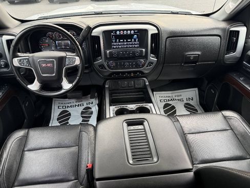 Used 2018 GMC Sierra 1500 SLT AWD/4WD image 17