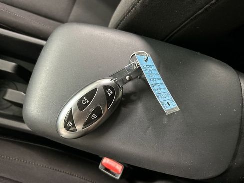 Used 2024 Hyundai Kona SEL AWD/4WD image 12