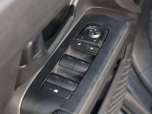 Used 2024 Toyota Tacoma SR5 image 29