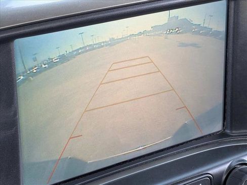 Used 2019 Chevrolet Silverado 1500 LT image 13