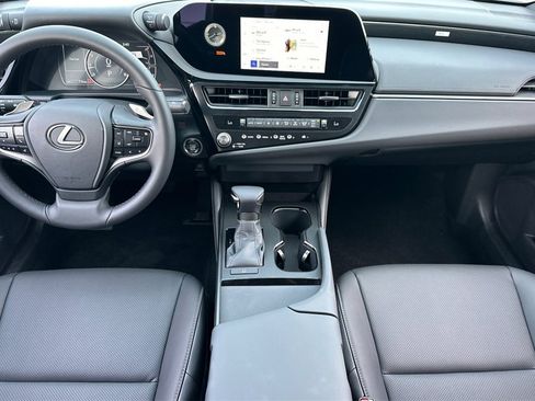 New 2025 Lexus ES 350 image 13