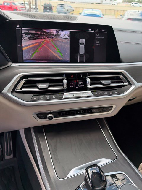 Used 2019 BMW X7 xDrive40i w/ Premium Package AWD/4WD image 26