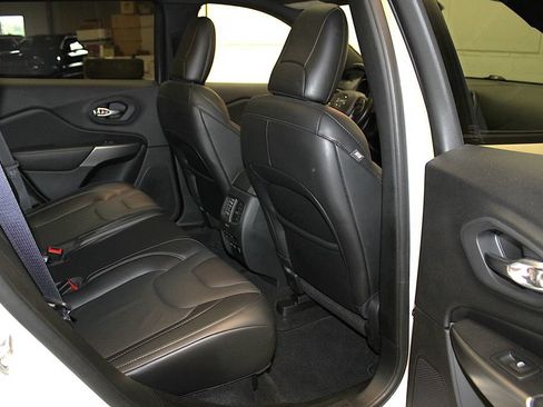 Certified 2020 Jeep Cherokee High Altitude AWD/4WD image 37