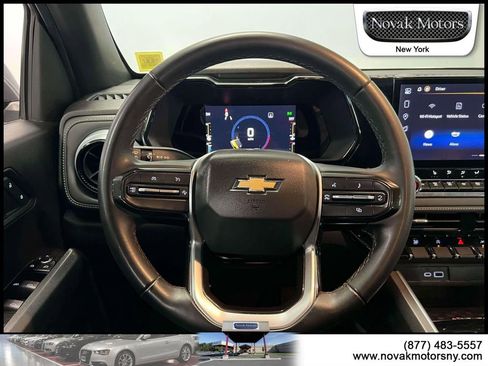 Used 2023 Chevrolet Colorado LT AWD/4WD image 15