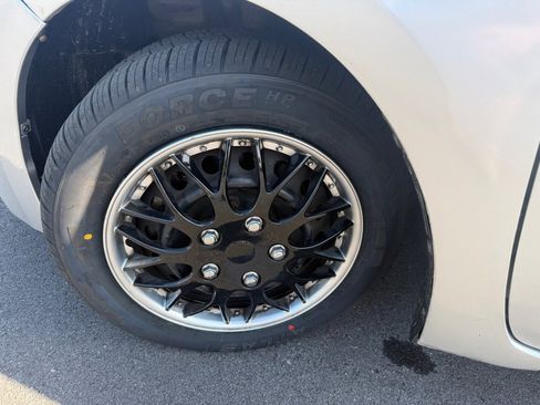 Used 2014 Toyota Corolla L FWD image 20