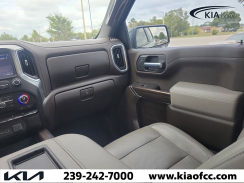 Used 2021 Chevrolet Silverado 1500 LT Trail Boss AWD/4WD image 19