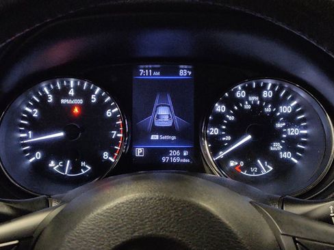 Used 2020 Nissan Rogue SV FWD image 23