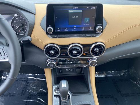 New 2025 Nissan Sentra SV w/ SV Premium Package image 9