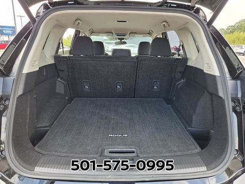 Used 2025 Nissan Rogue SV FWD image 15