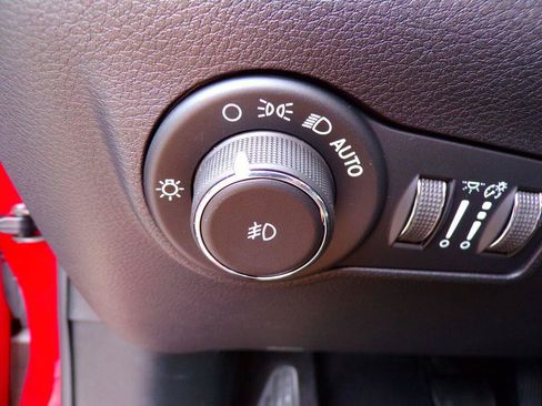 New 2026 Jeep Compass Limited w/ Sun, Sound & Navigation Group AWD/4WD image 22