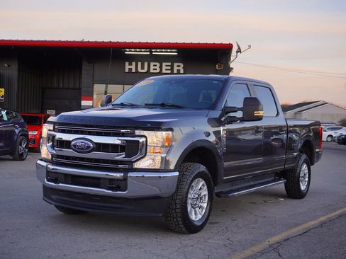 Used 2020 Ford F250 XL w/ STX Appearance Package image 3
