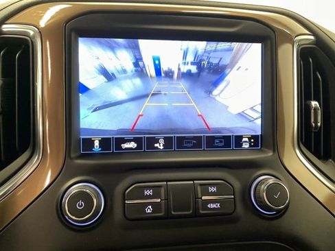 Used 2021 Chevrolet Silverado 1500 High Country w/ Safety Package II image 11