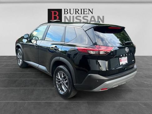 Used 2023 Nissan Rogue S AWD/4WD image 3