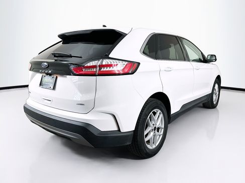 Used 2024 Ford Edge SEL image 9