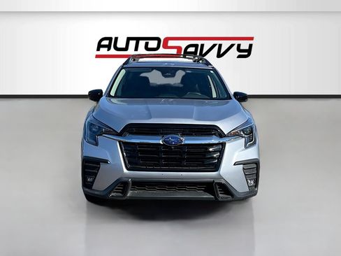 Used 2025 Subaru Ascent Limited w/ Popular Package #2 AWD/4WD image 2