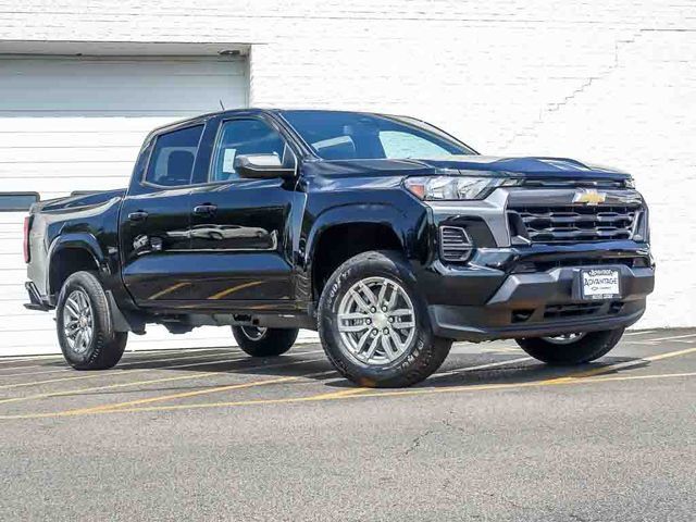 New 2026 Chevrolet Colorado LT w/ Advanced Trailering Package AWD/4WD image 2
