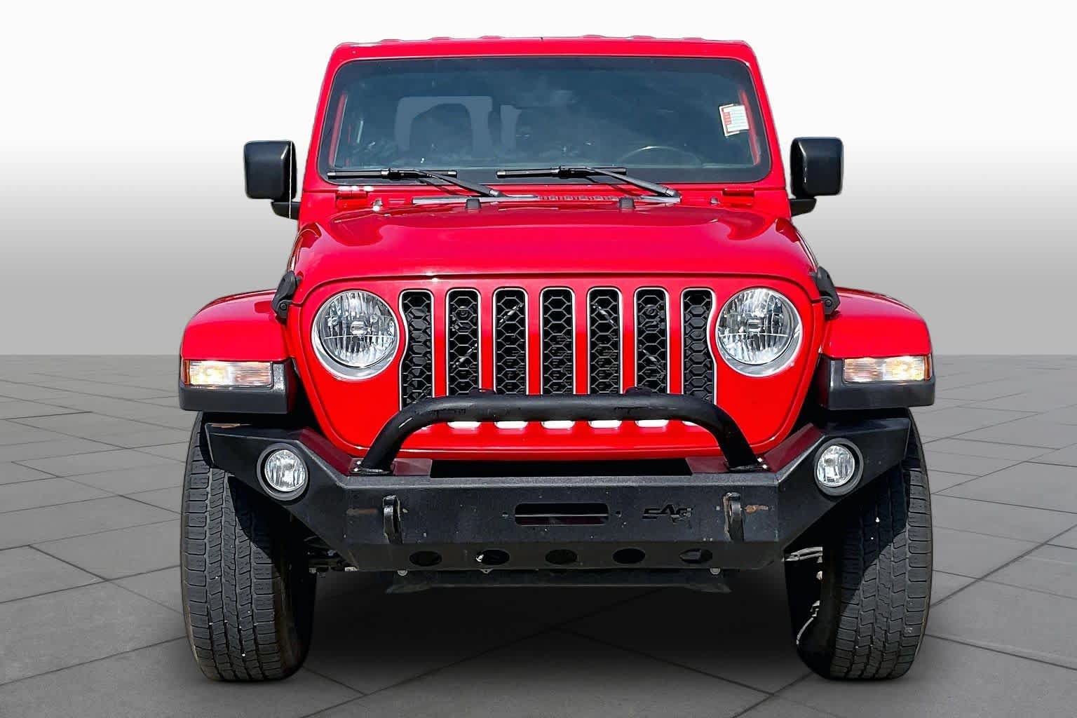 Used 2020 Jeep Gladiator Overland AWD/4WD image 4