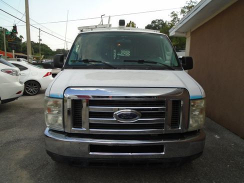 Used 2013 Ford E-250 and Econoline 250 w/ PWR Group image 6