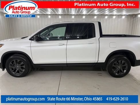 Used 2021 Honda Ridgeline Sport image 2