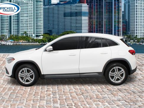 Used 2021 Mercedes-Benz GLA 250 image 2