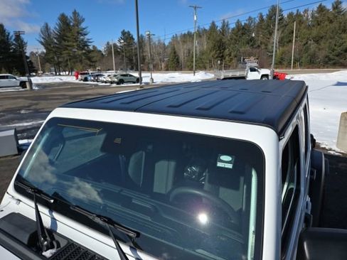 Used 2024 Jeep Wrangler Unlimited Rubicon w/ XTREMEE 35" Tire Package image 38