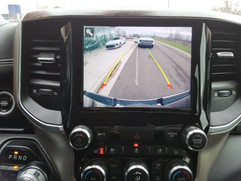 Used 2020 RAM 1500 Laramie AWD/4WD image 16