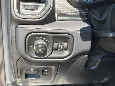 Used 2021 RAM 1500 Limited AWD/4WD image 31