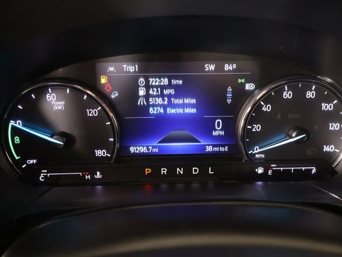 Used 2022 Ford Escape SE FWD image 4