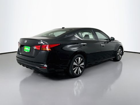Used 2022 Nissan Altima 2.5 SV FWD image 10