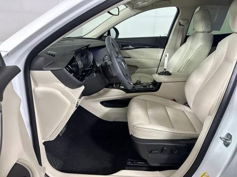 Used 2021 Buick Envision Essence w/ Technology Package I image 11