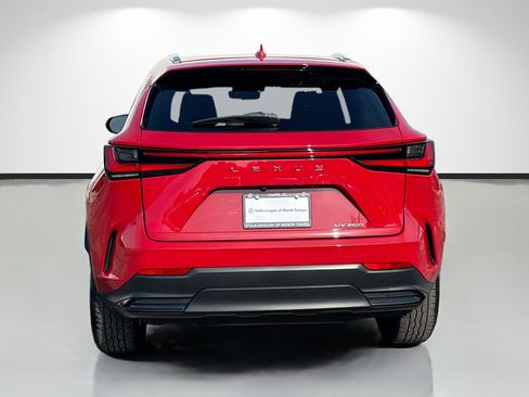 Used 2025 Lexus NX 250 FWD w/ Towing Package (2000 Lbs) image 4