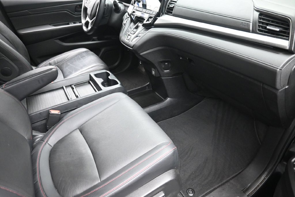 Used 2023 Honda Odyssey Sport image 9