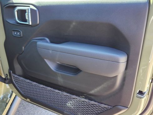 New 2025 Jeep Wrangler Rubicon image 14