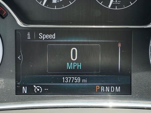 Used 2017 Buick Regal Sport Touring FWD image 27