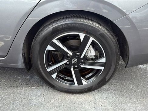 Used 2024 Nissan Sentra SV image 10